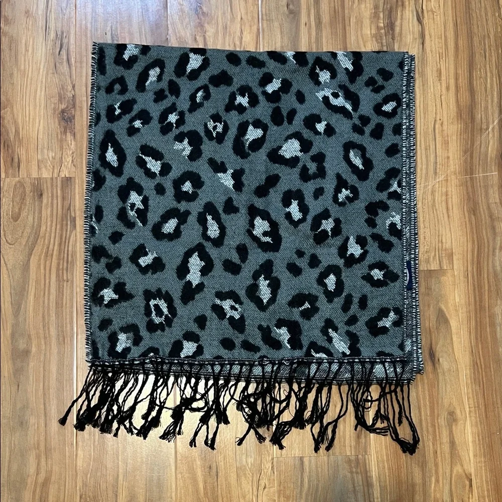Leopard Print Black and Gray Scarf